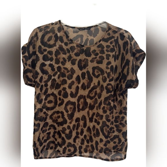 3/10🥰SHEIN Leopard print top - Picture 3 of 7